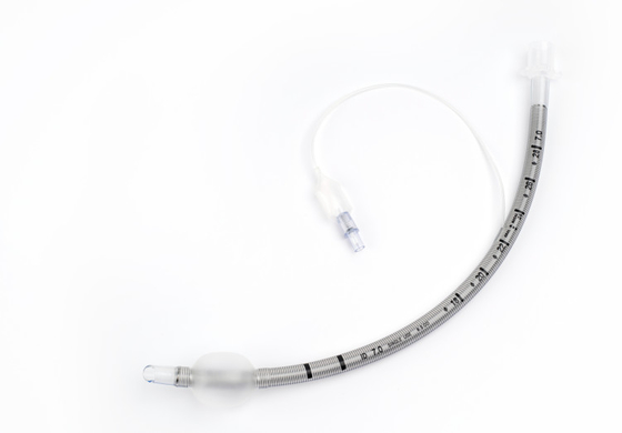 Ein guter Preis. Medizinische Vorräte Hochwertige verstärkte Endotracheale Intubation mit Handschellen Größe 6.5 Online
